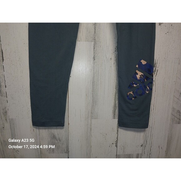 Adidas Leggings Women’s Small, Gray Color Materials 92% cotton 8% spandex - Picture 2 of 6